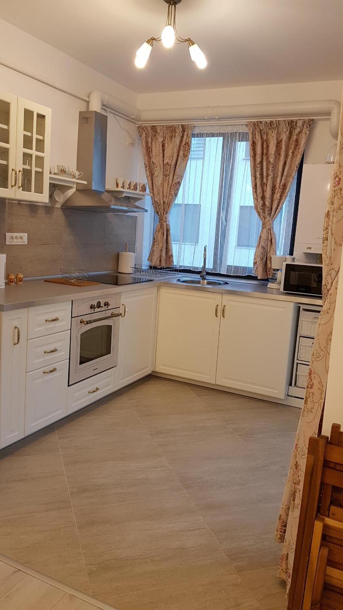 Apartament Ultracentral Monadin 2 Braşov Buitenkant foto