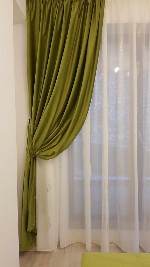 Apartament Ultracentral Monadin 2 Braşov Buitenkant foto