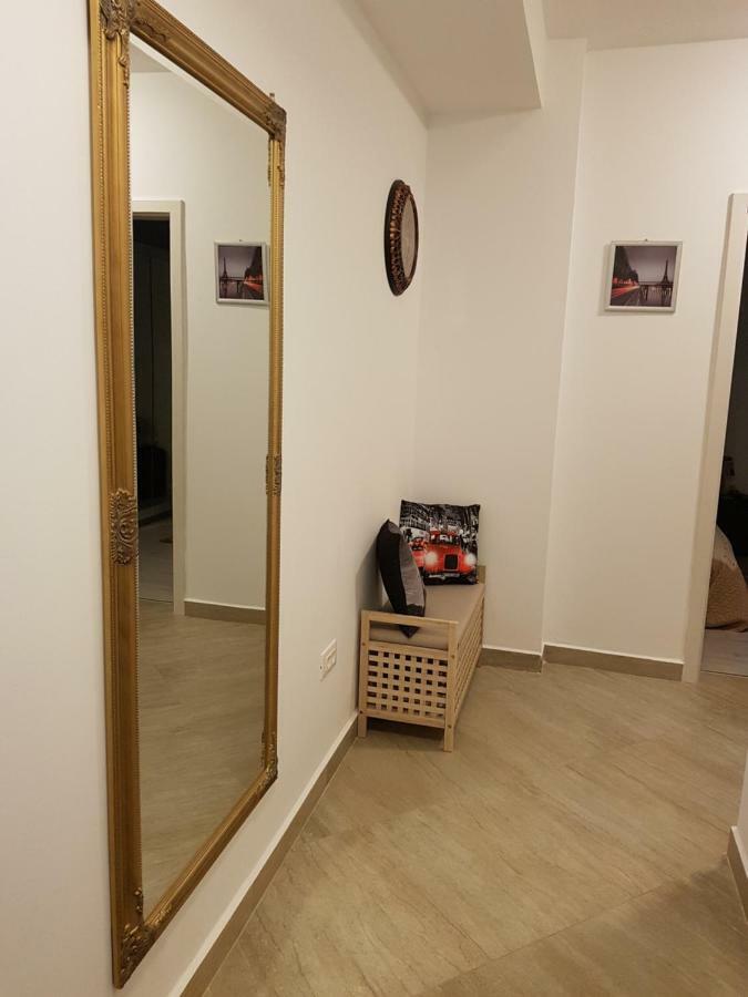 Apartament Ultracentral Monadin 2 Braşov Buitenkant foto