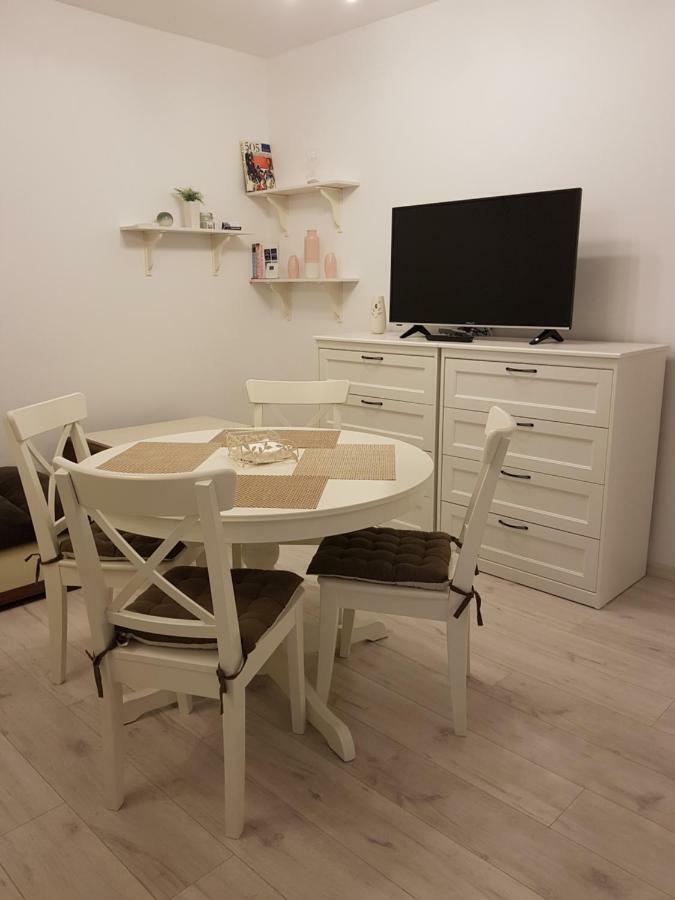 Apartament Ultracentral Monadin 2 Braşov Buitenkant foto