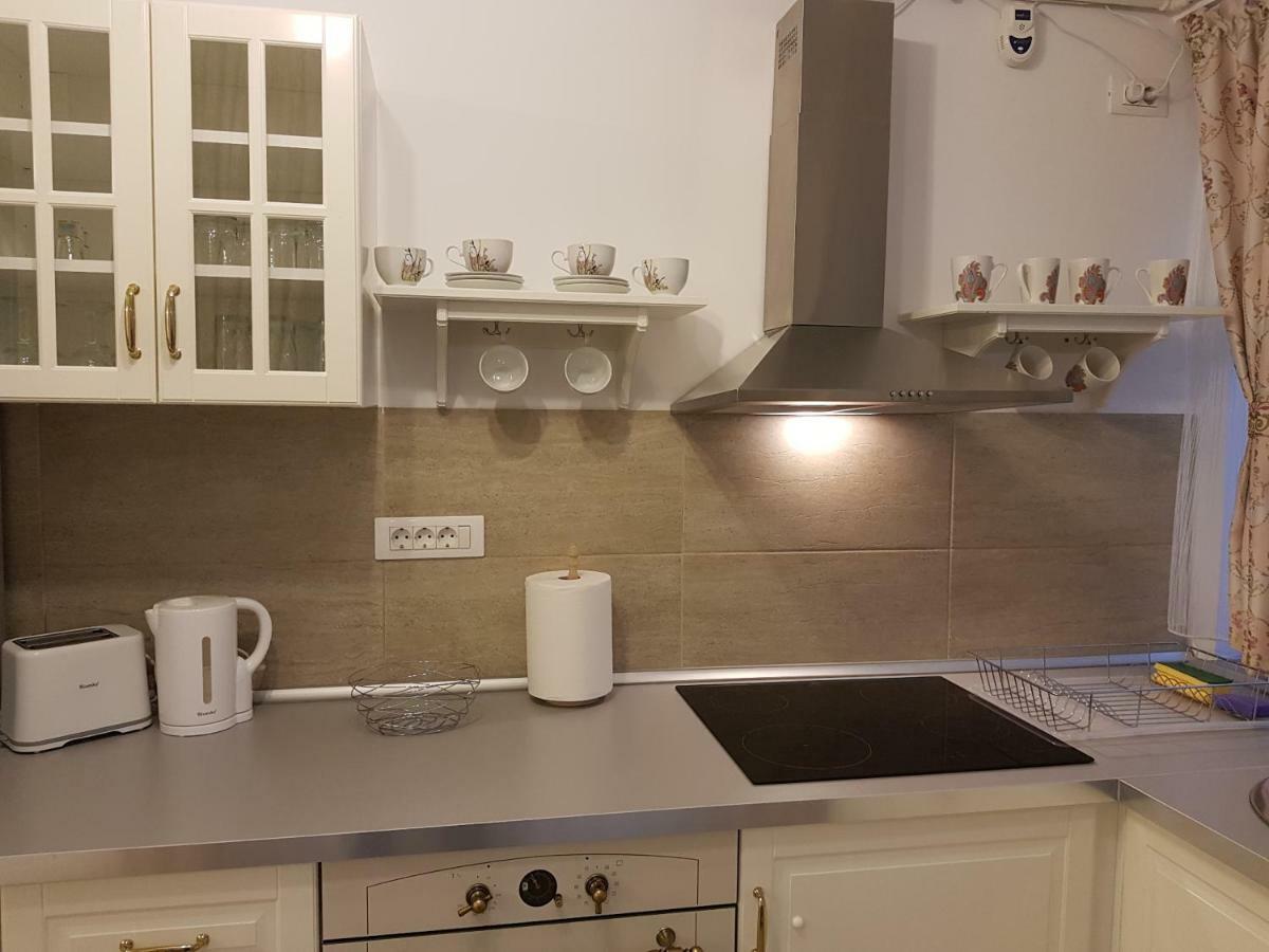 Apartament Ultracentral Monadin 2 Braşov Buitenkant foto