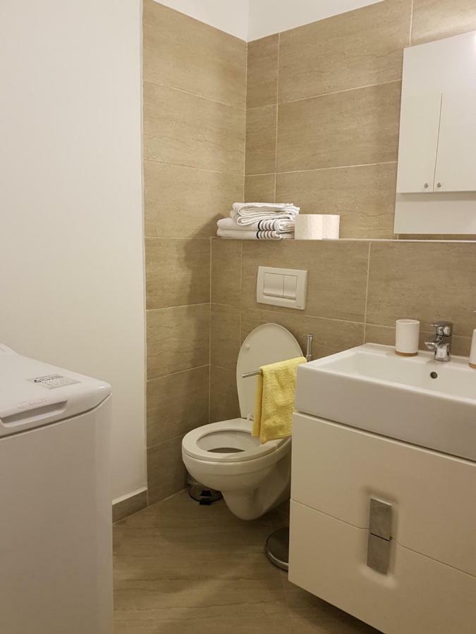 Apartament Ultracentral Monadin 2 Braşov Buitenkant foto