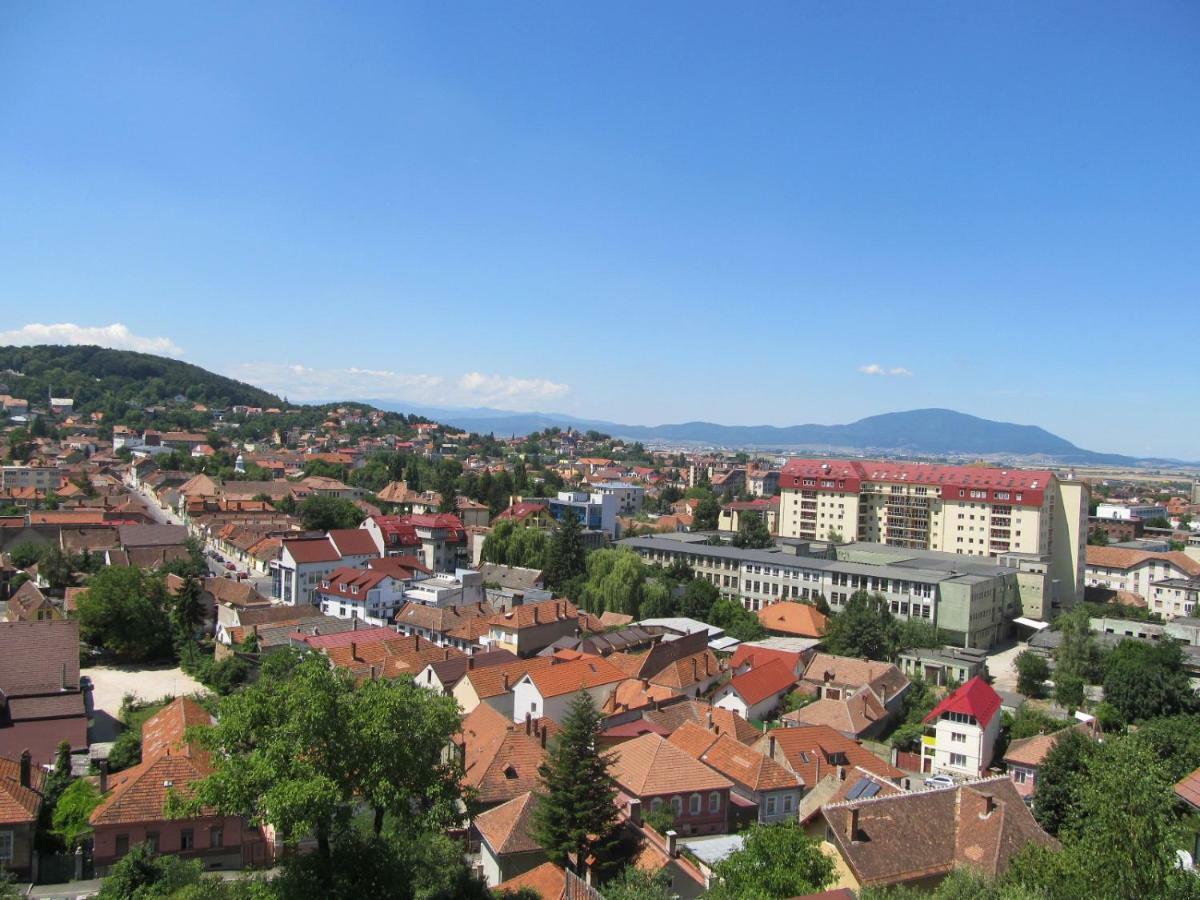 Apartament Ultracentral Monadin 2 Braşov Buitenkant foto